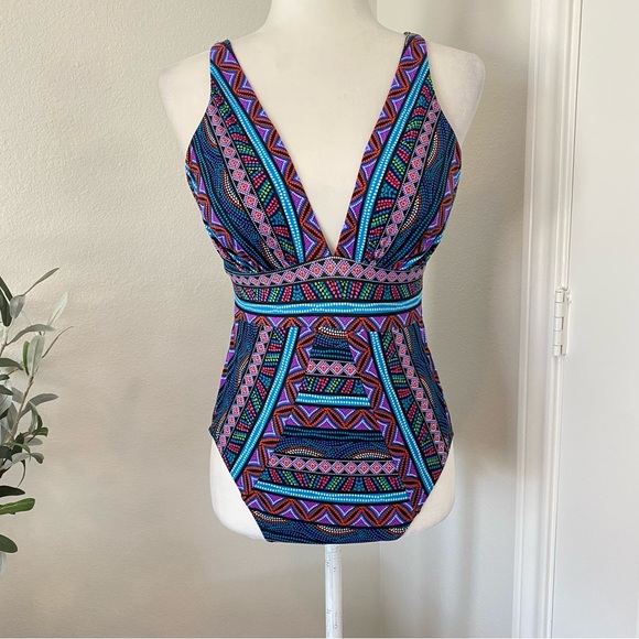 Miraclesuit multicolor pattern one piece swimsuit size 10 - Picture 1 of 7